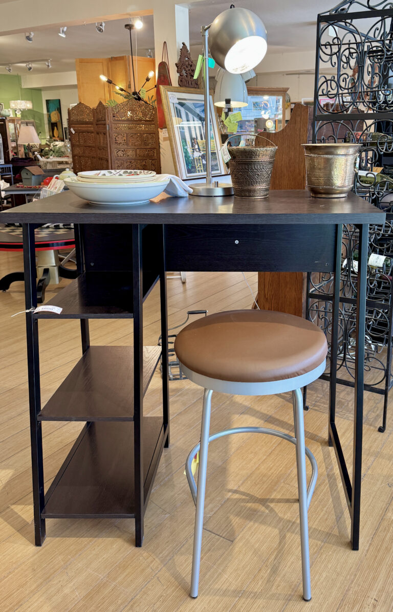 Standing desk