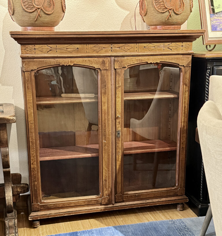 Vintage cabinet