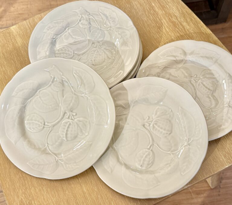 William Sonoma fig leaf plates