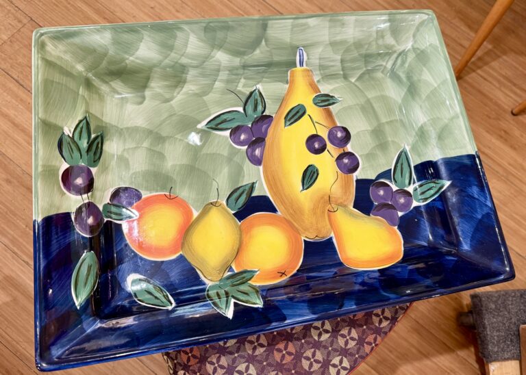 Platter painted fruits
