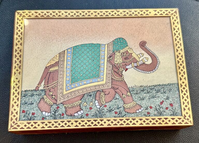 Jewelry box