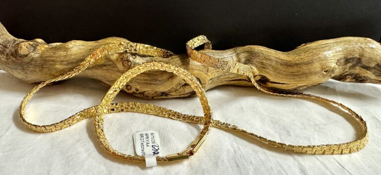 Gold toned etched necklace & bracelet