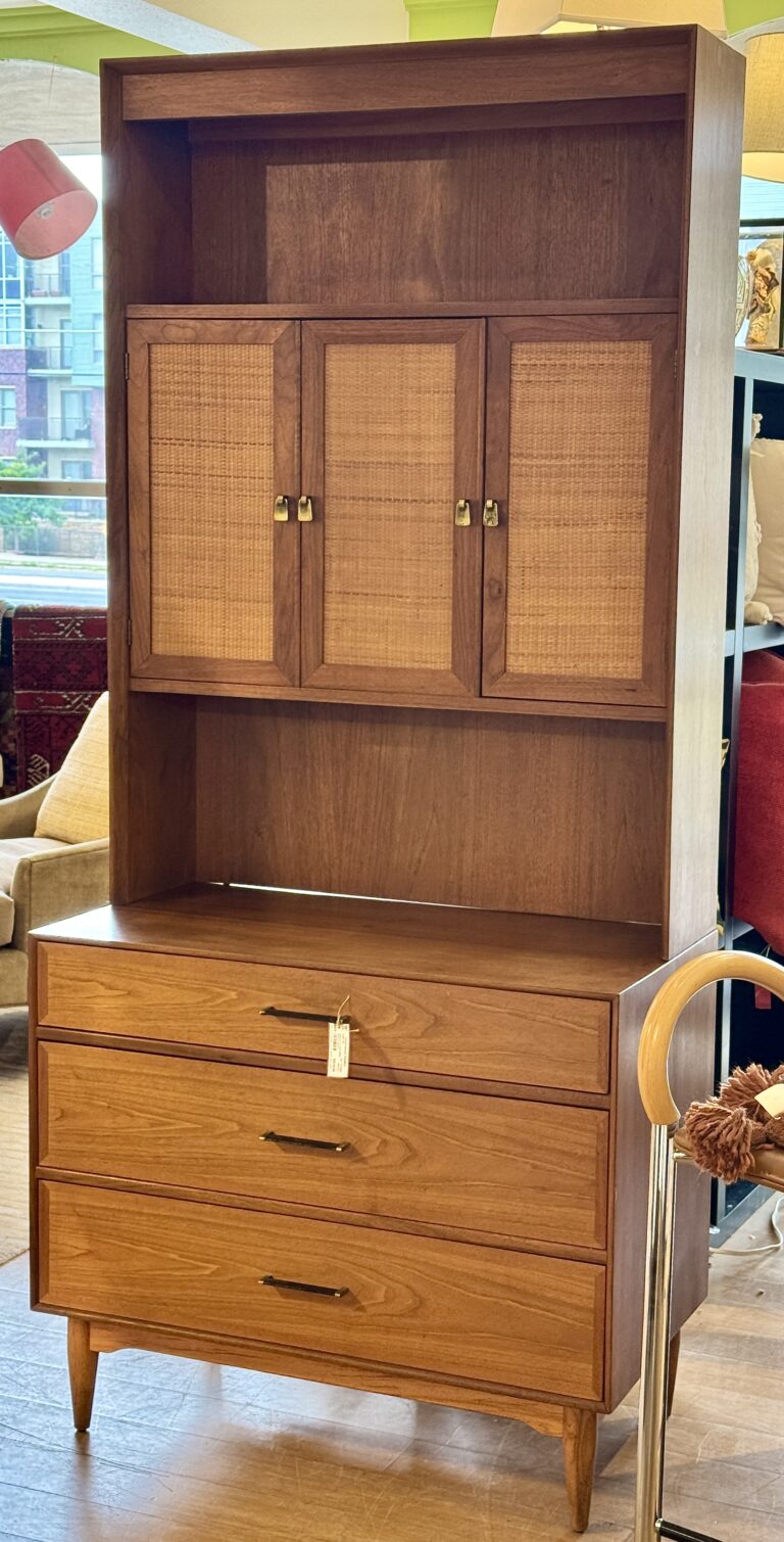 MCM Ramseur sideboard/hutch